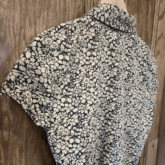 Calvin Klein Vintage Cotton Floral Short Sleeve Button Down  Shirt SZ 4 - Picture 4 of 8